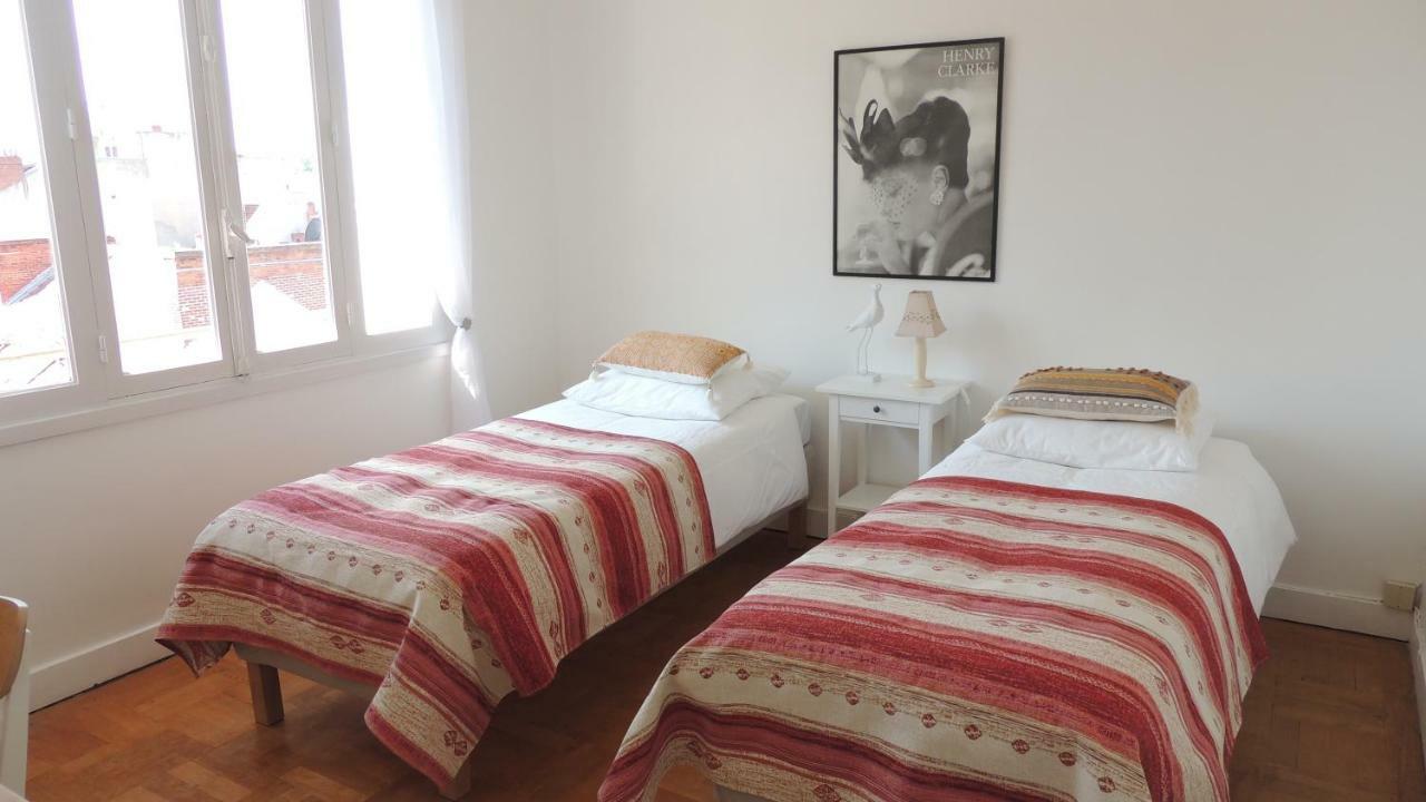 Appartement Avec Vue Panoramique Vichy Esterno foto